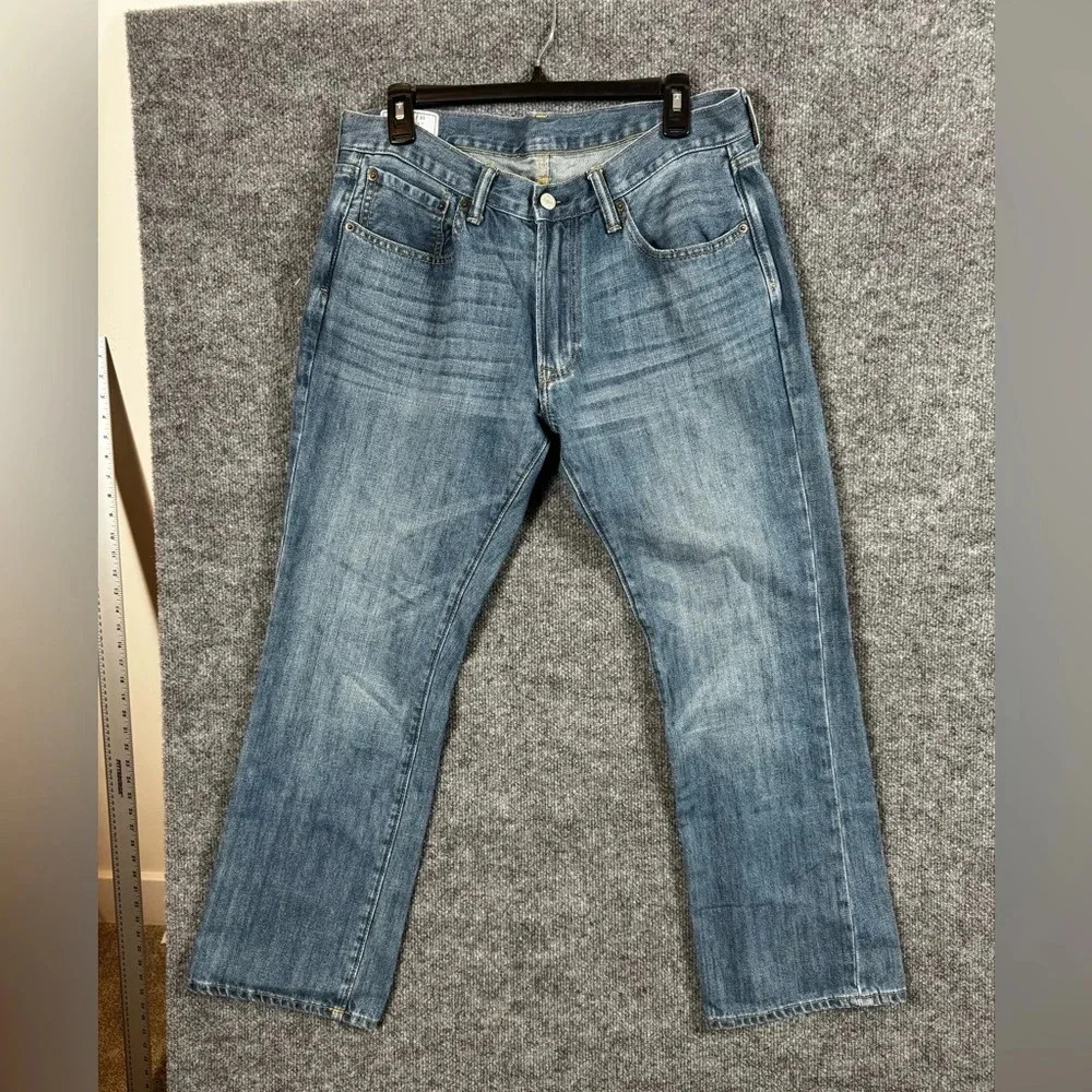 GAP Mid Rise Boot Cut Jeans, Medium Wash - Size 34x30 (US 18)